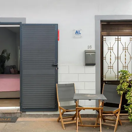 Away From Lejlighed *