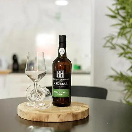 Away From Апартаменты