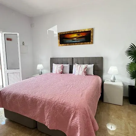 Apartamento Away From *