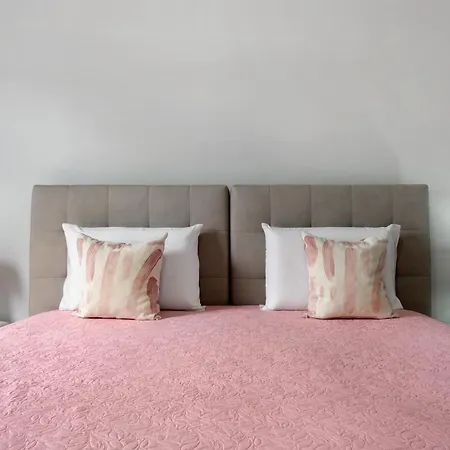 Apartman Away From